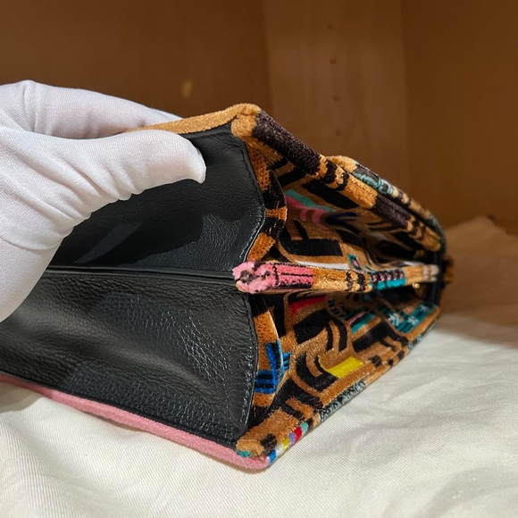 FENDI 
Velvet Vitello Dolce Fun Fair Kan I Shoulder Bag Tobacco Multicolor Black - Picture 2 of 11